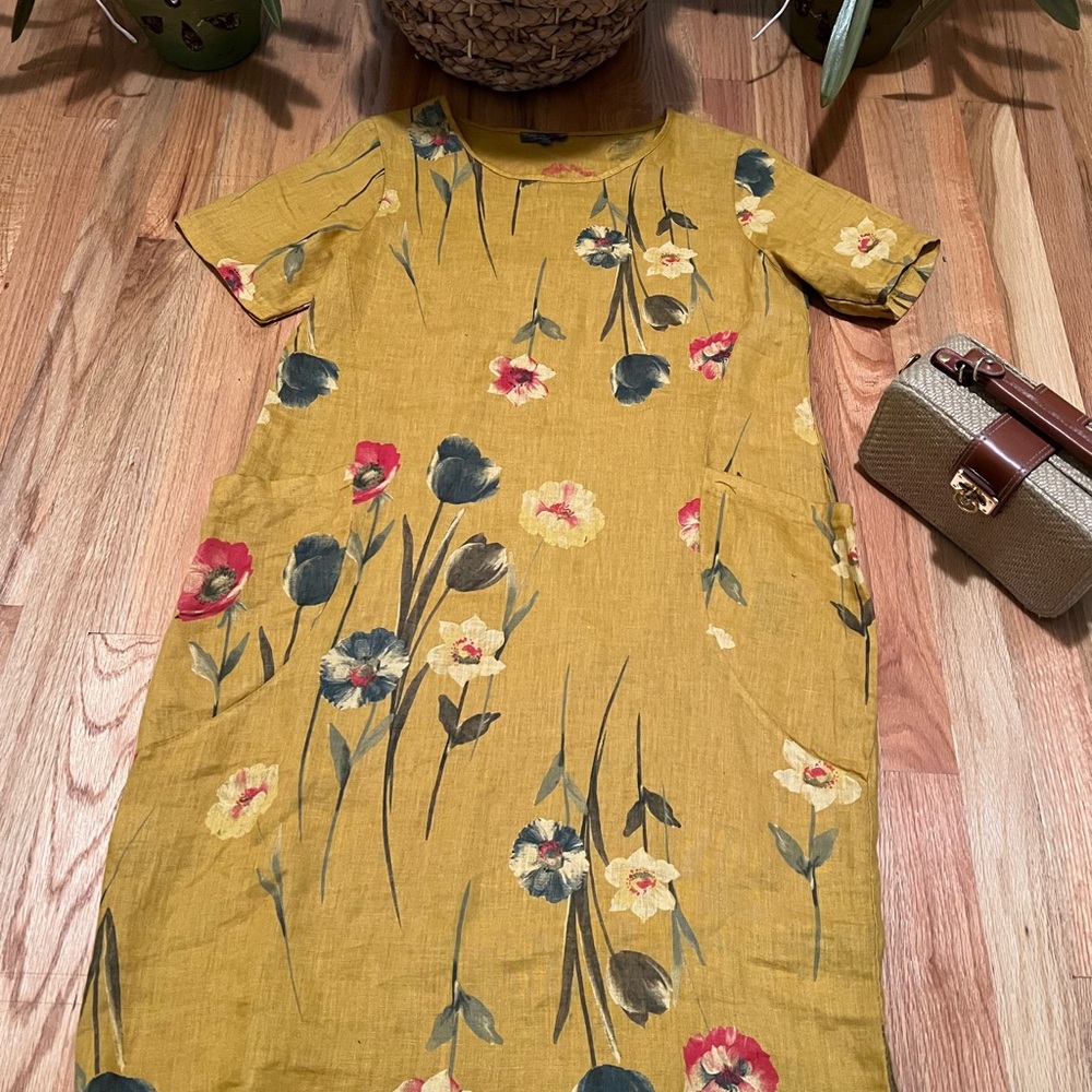 Piazza Del Tempio Linen dress